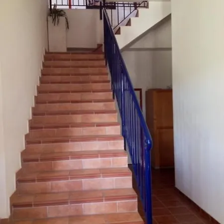 Hostel Goencoelhaz Vác