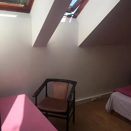 Hostel Goencoelhaz Vac
