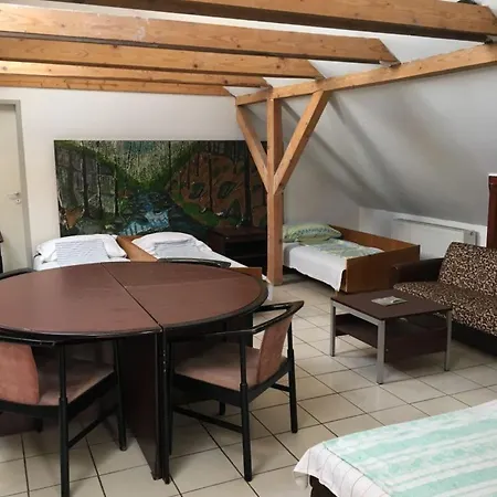 Hostel Goencoelhaz *