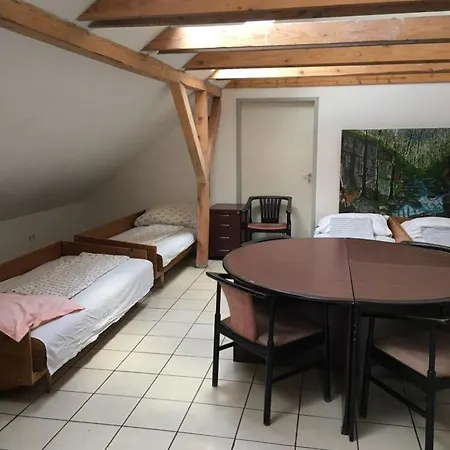 Hostel Goencoelhaz *