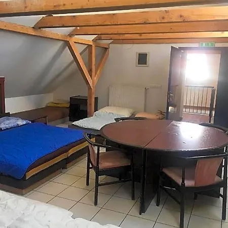 Hostel Goencoelhaz *